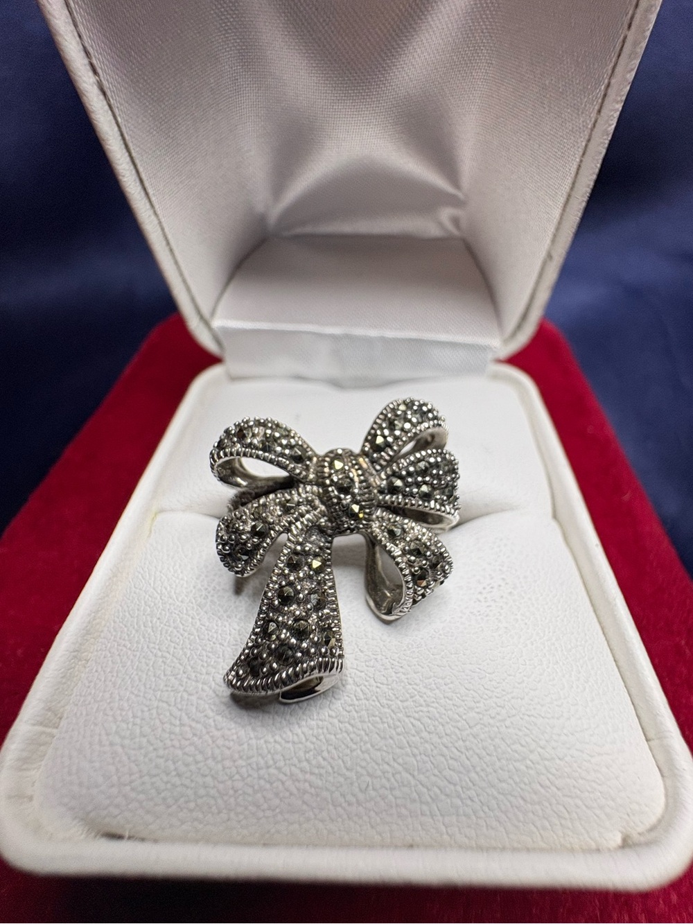 Ring Bow-Shaped Sterling Silver Marcasite Vintage Feminine Statement